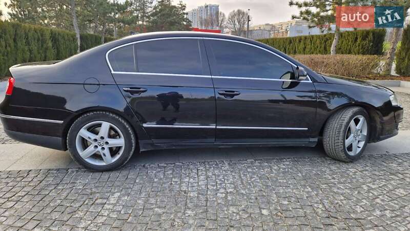 Седан Volkswagen Passat 2007 в Днепре