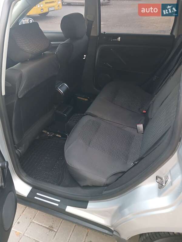 Универсал Volkswagen Passat 2003 в Тернополе