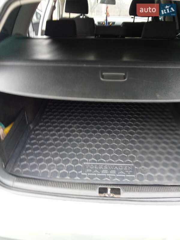Универсал Volkswagen Passat 2005 в Львове