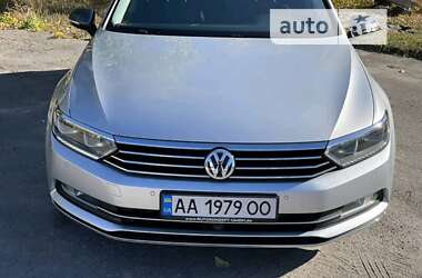 Универсал Volkswagen Passat 2016 в Киеве