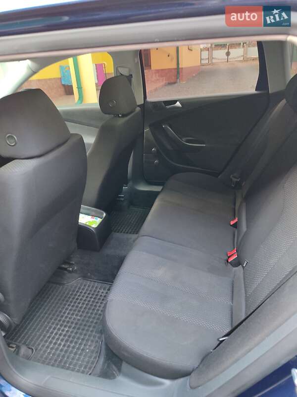 Универсал Volkswagen Passat 2009 в Ужгороде