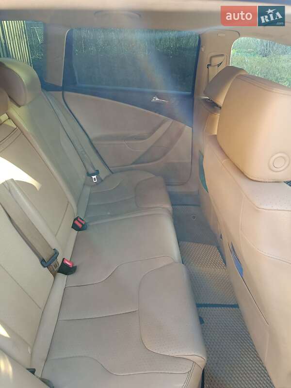 Универсал Volkswagen Passat 2006 в Хмельницком