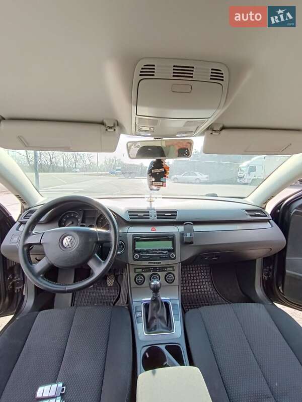 Седан Volkswagen Passat 2007 в Иршаве