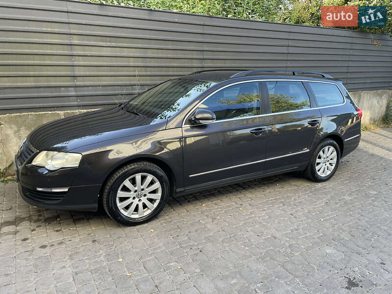 Універсал Volkswagen Passat 2006 в Рівному