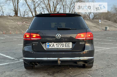 Универсал Volkswagen Passat 2012 в Киеве