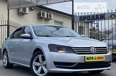 Седан Volkswagen Passat 2012 в Николаеве