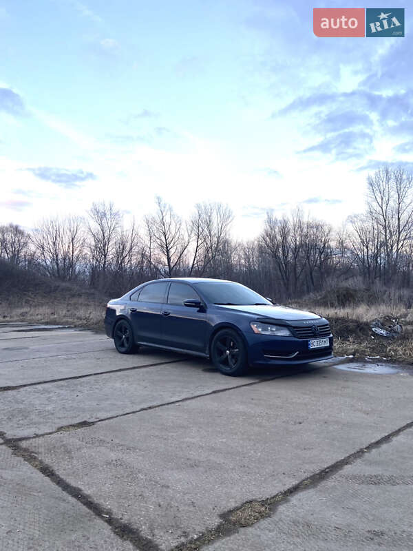 Седан Volkswagen Passat 2011 в Полтаве