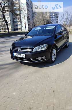 Седан Volkswagen Passat 2011 в Ужгороді