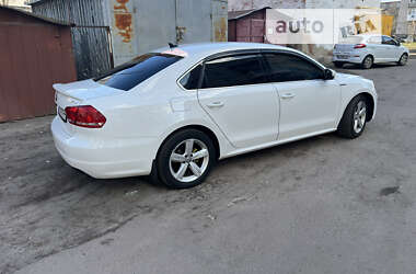 Седан Volkswagen Passat 2014 в Житомирі