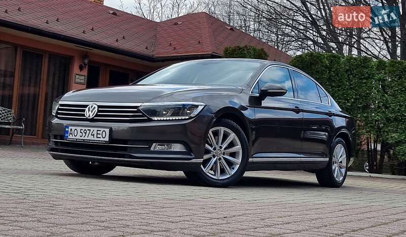 Седан Volkswagen Passat 2015 в Мукачево