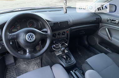Седан Volkswagen Passat 1998 в Борисполе