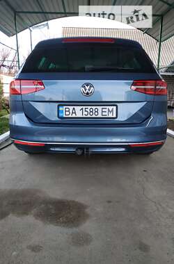 Универсал Volkswagen Passat 2017 в Голованевске