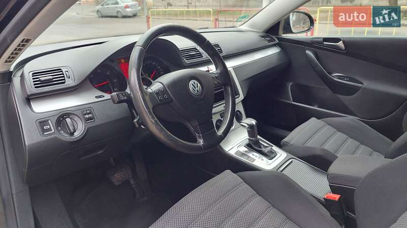 Универсал Volkswagen Passat 2009 в Одессе