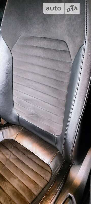 Седан Volkswagen Passat 2012 в Ужгороде