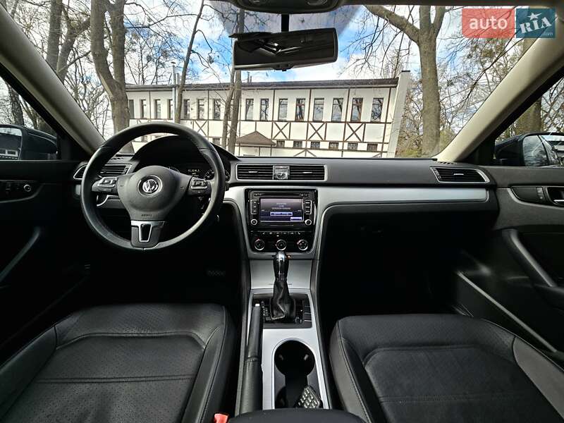 Седан Volkswagen Passat 2012 в Полтаве