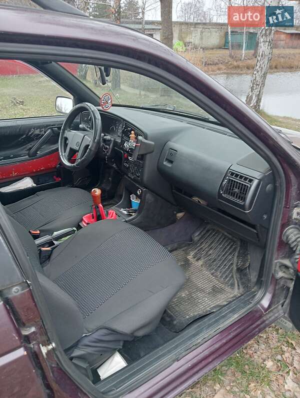 Универсал Volkswagen Passat 1993 в Костополе