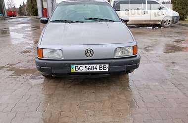 Седан Volkswagen Passat 1991 в Рудки