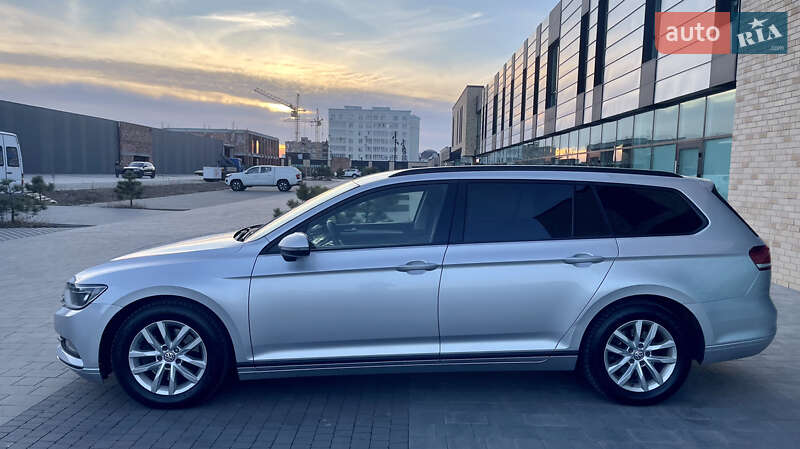 Универсал Volkswagen Passat 2015 в Хмельницком
