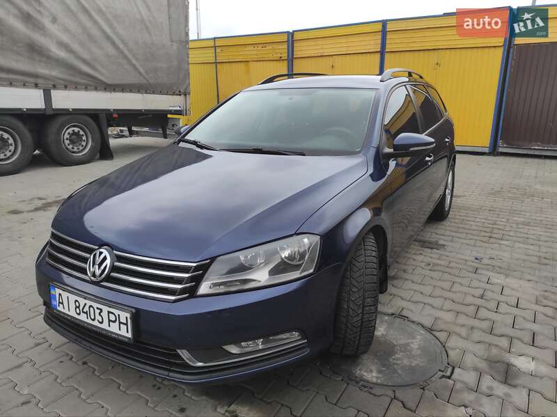 Універсал Volkswagen Passat 2012 в Києві