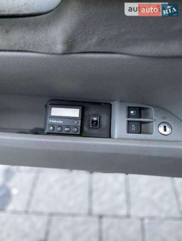 Седан Volkswagen Passat 2001 в Кременце