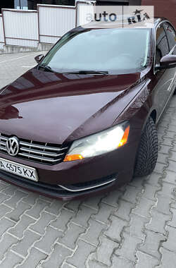 Седан Volkswagen Passat 2012 в Киеве