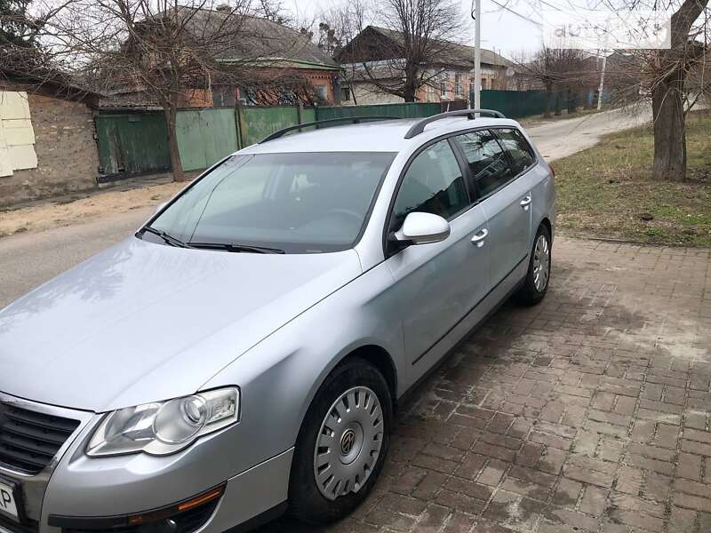 Универсал Volkswagen Passat 2010 в Киеве