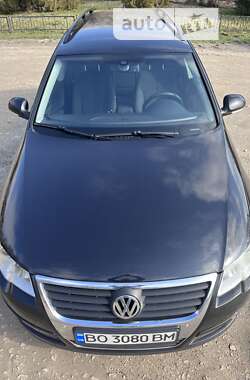 Универсал Volkswagen Passat 2010 в Тернополе