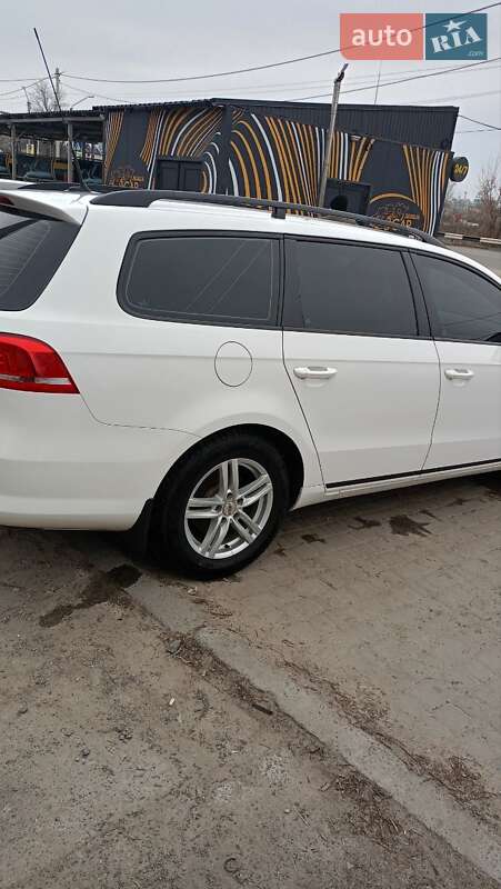 Универсал Volkswagen Passat 2011 в Ирпене
