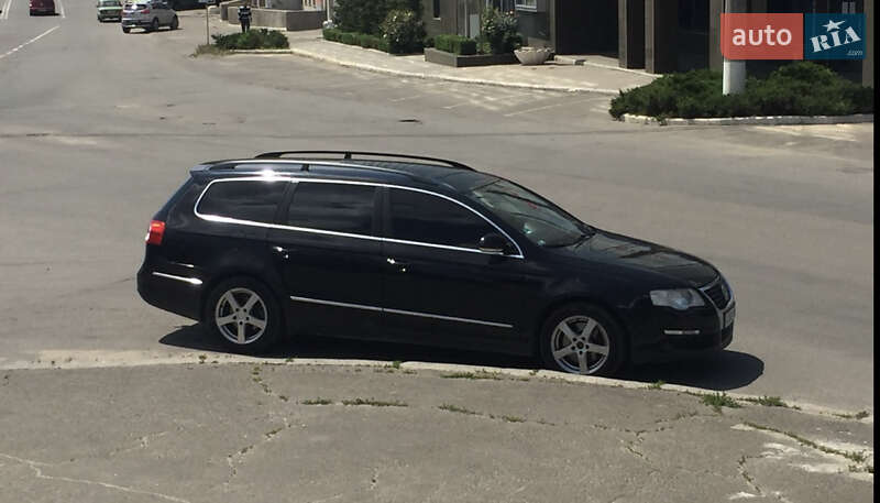 Универсал Volkswagen Passat 2006 в Николаеве
