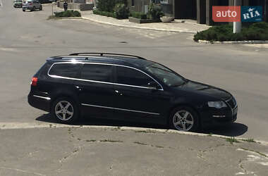 Универсал Volkswagen Passat 2006 в Николаеве