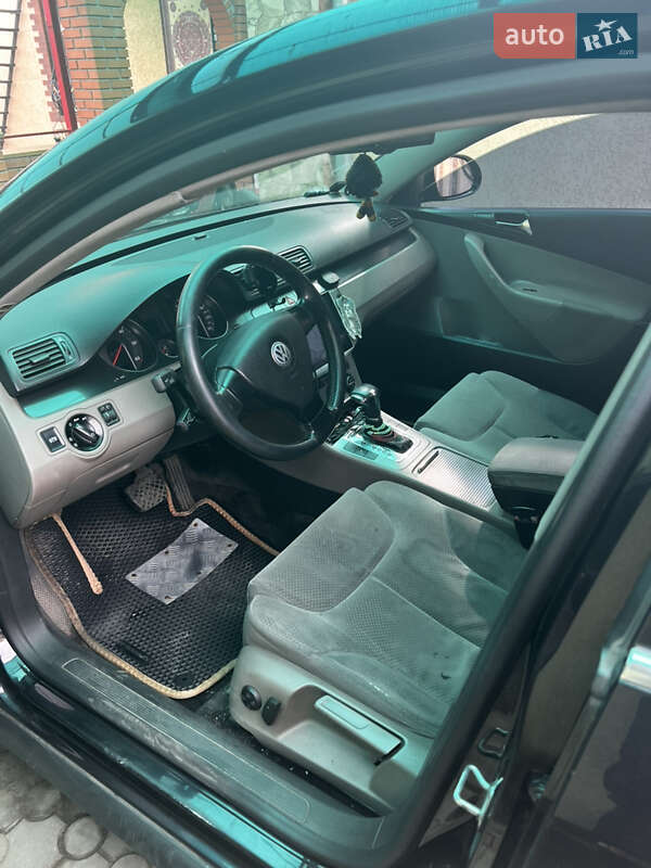 Универсал Volkswagen Passat 2006 в Николаеве