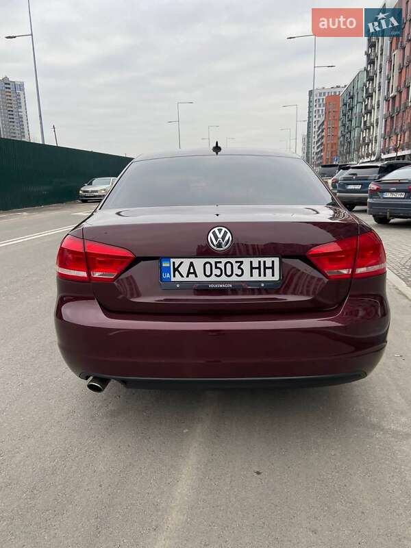 Седан Volkswagen Passat 2013 в Києві