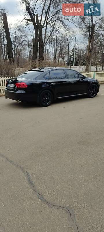 Седан Volkswagen Passat 2012 в Кривом Роге