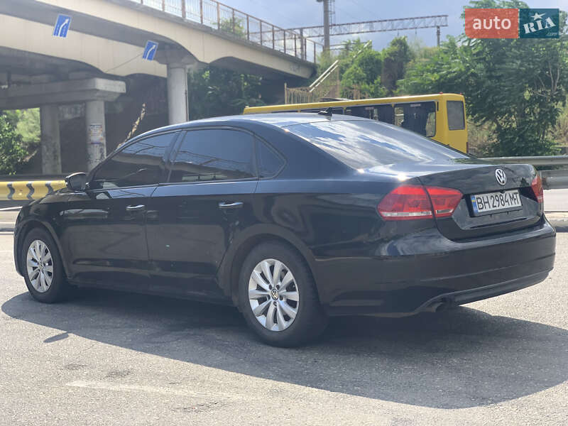 Седан Volkswagen Passat 2014 в Одессе