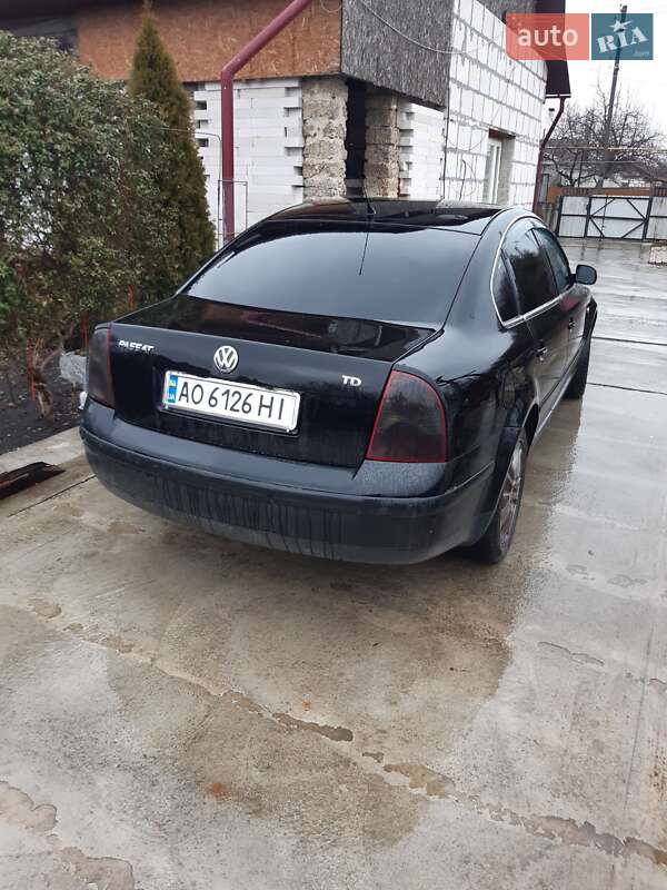 Седан Volkswagen Passat 2002 в Виноградове