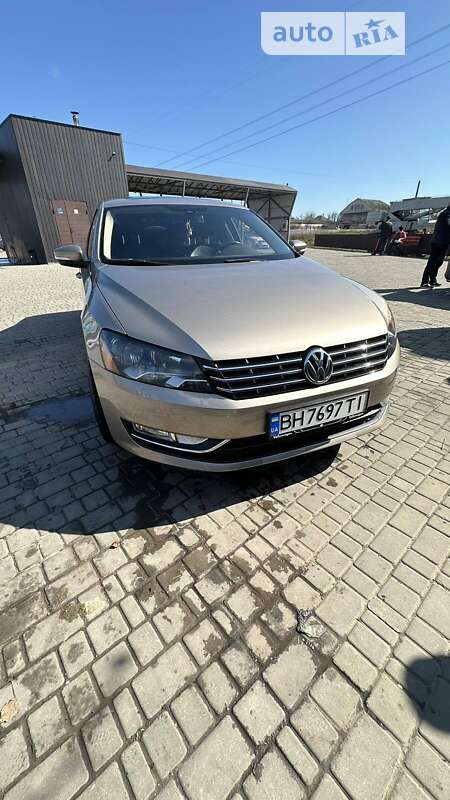 Седан Volkswagen Passat 2014 в Одесі