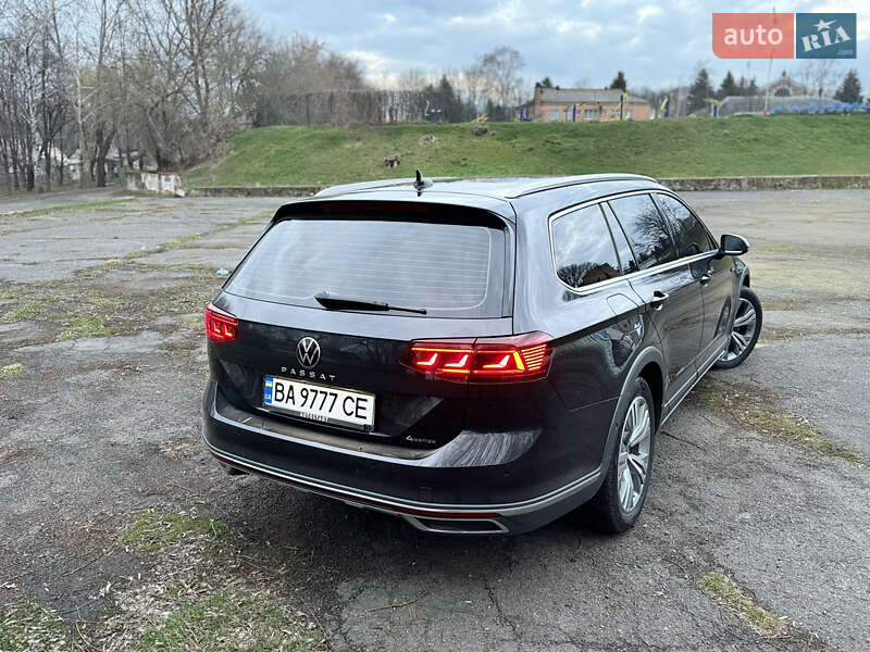 Универсал Volkswagen Passat 2022 в Одессе