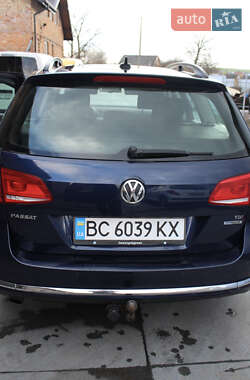 Универсал Volkswagen Passat 2011 в Каменке-Бугской