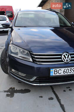 Универсал Volkswagen Passat 2011 в Каменке-Бугской