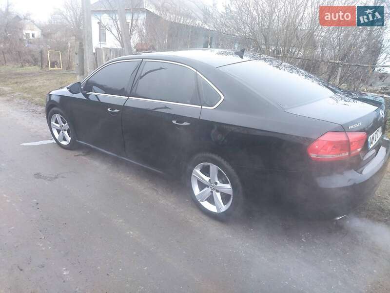 Седан Volkswagen Passat 2011 в Теплике