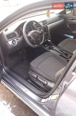 Седан Volkswagen Passat 2016 в 