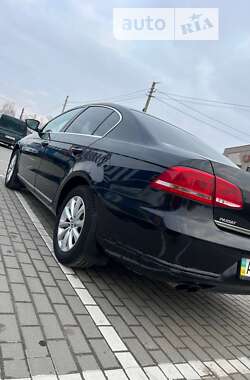 Седан Volkswagen Passat 2011 в Шепетівці