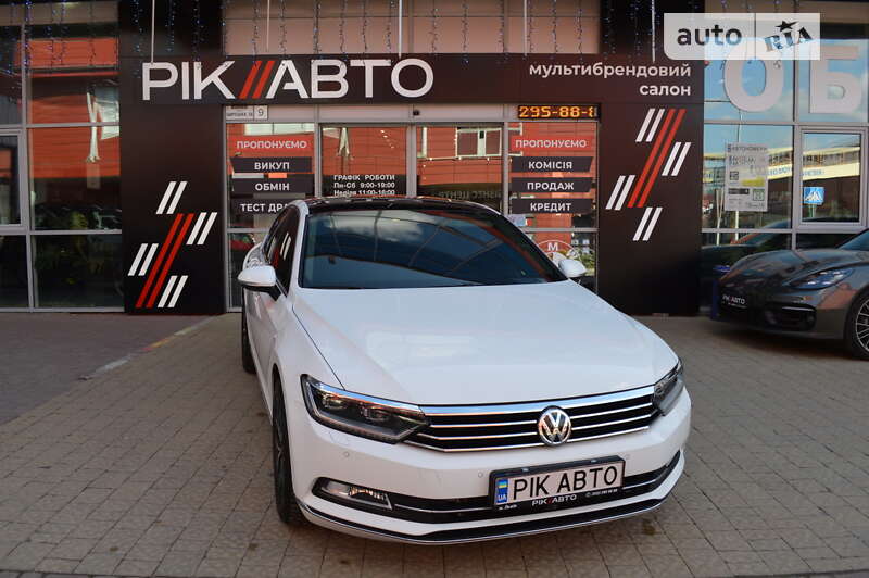 Седан Volkswagen Passat 2018 в Львове