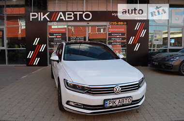 Седан Volkswagen Passat 2018 в Львове