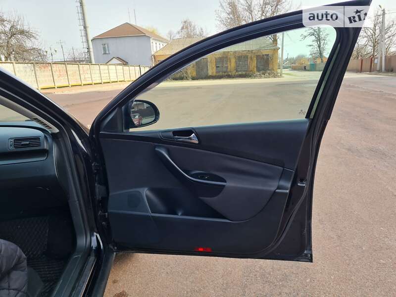 Универсал Volkswagen Passat 2007 в Киеве