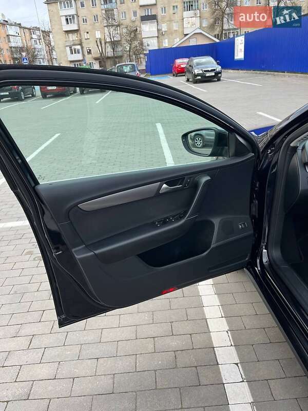 Универсал Volkswagen Passat 2014 в Калуше