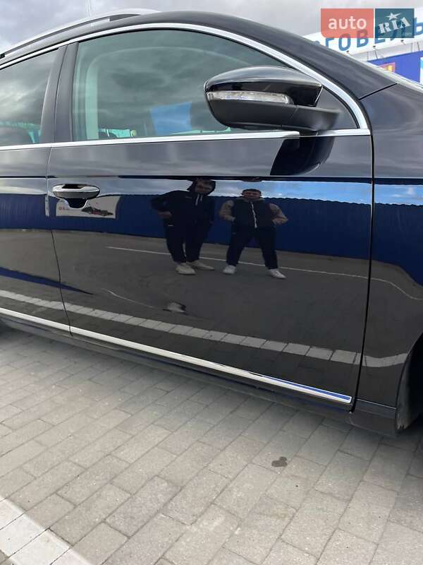 Универсал Volkswagen Passat 2014 в Калуше