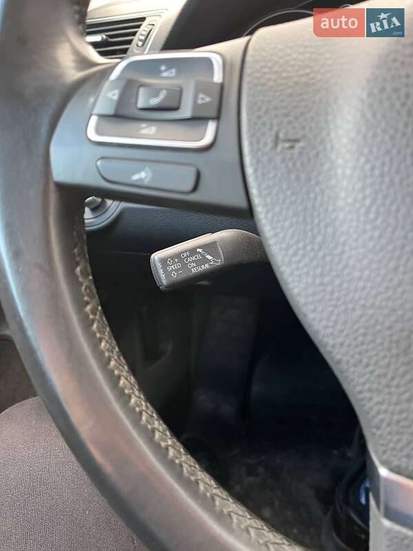 Универсал Volkswagen Passat 2014 в Калуше