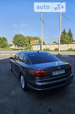 Седан Volkswagen Passat 2016 в Павлограде