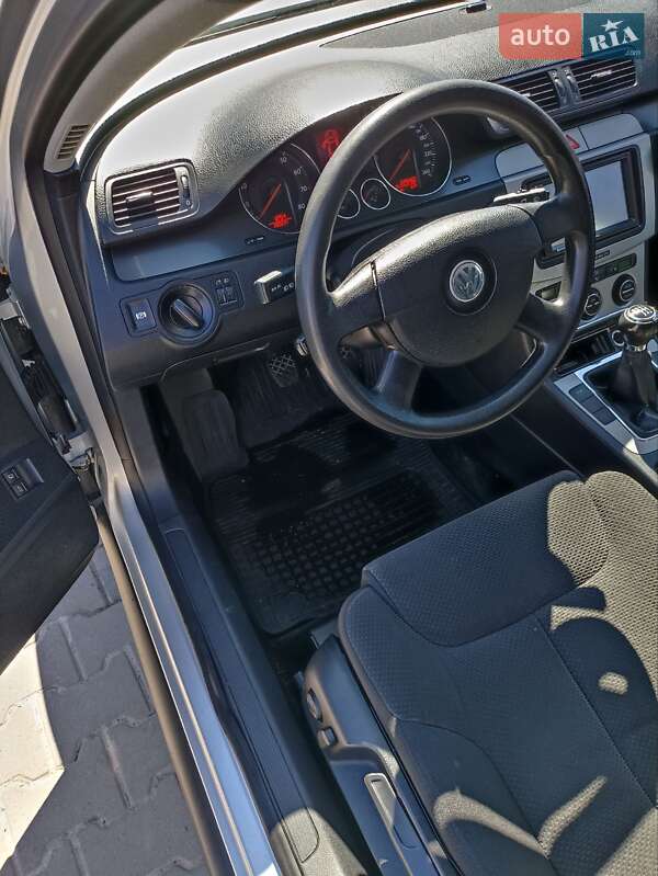 Универсал Volkswagen Passat 2005 в Львове